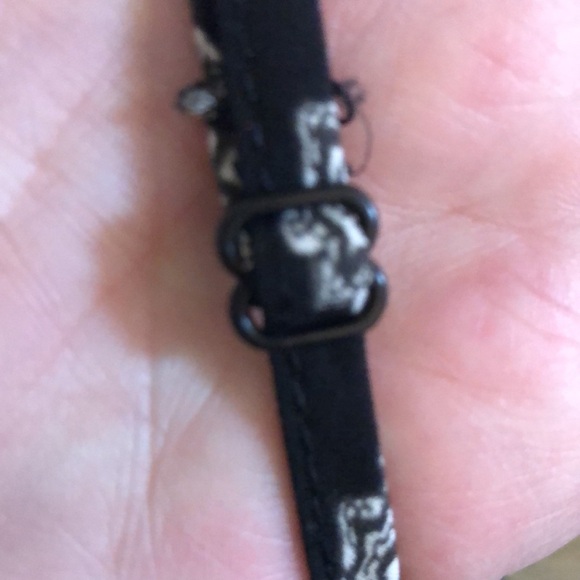 Maurices off the shoulder top with straps. Size med - Picture 8 of 9